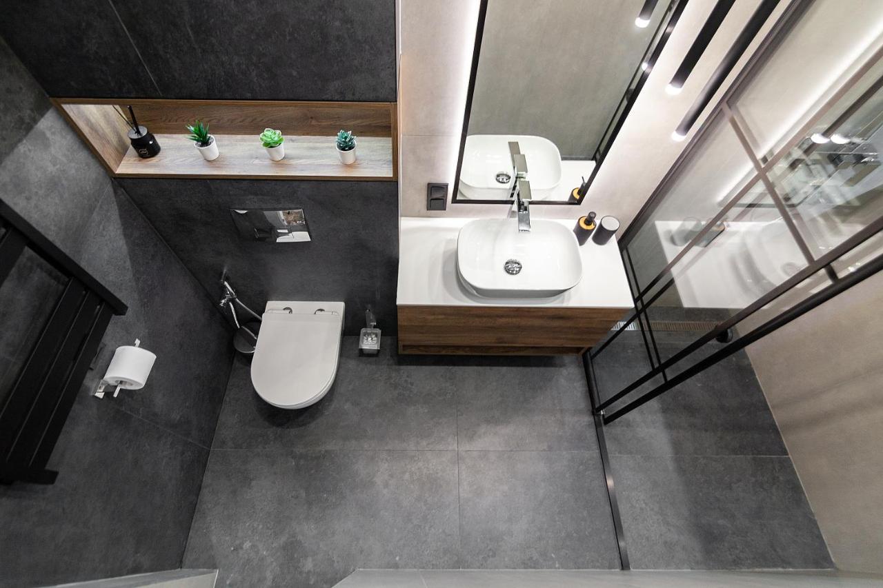 Dream Apartament On Drahomanova Street Lviv Extérieur photo