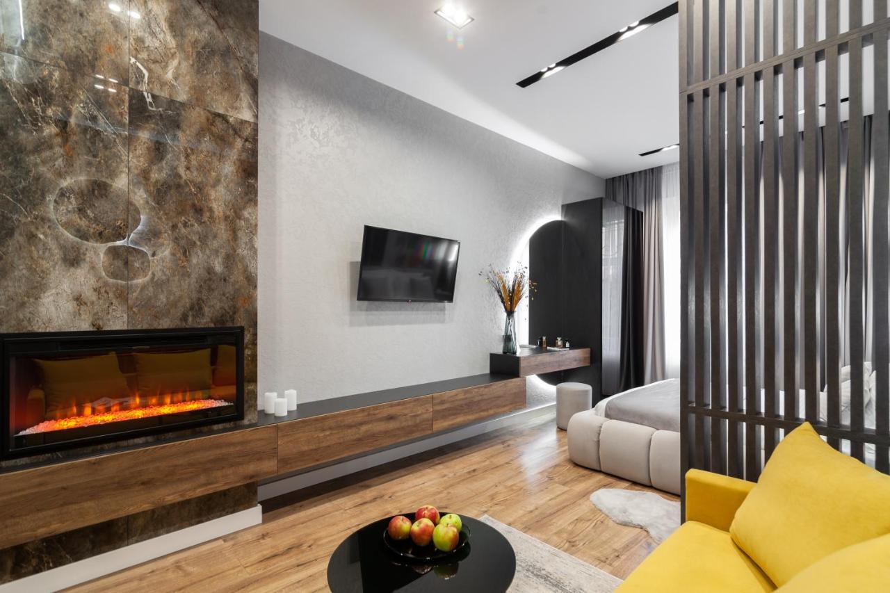 Dream Apartament On Drahomanova Street Lviv Extérieur photo
