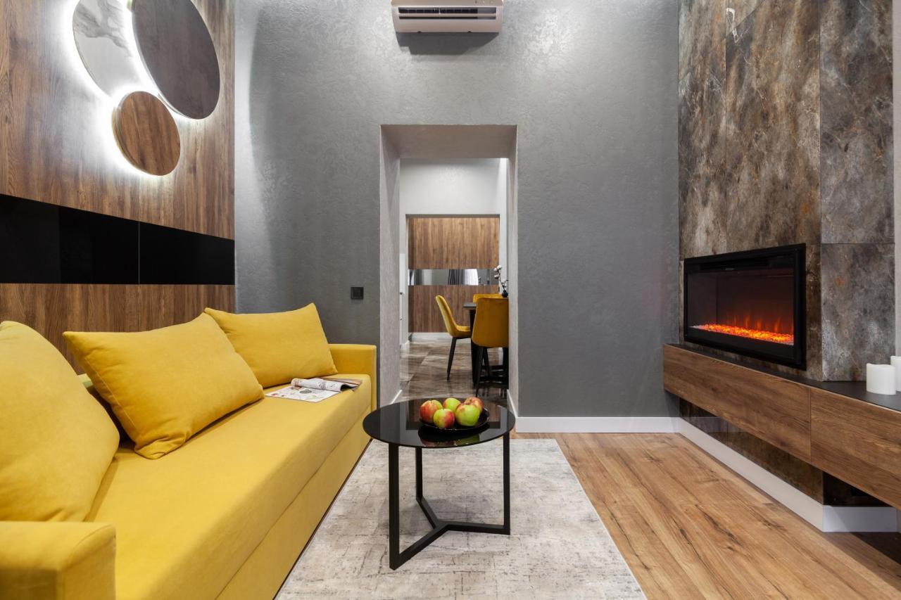 Dream Apartament On Drahomanova Street Lviv Extérieur photo