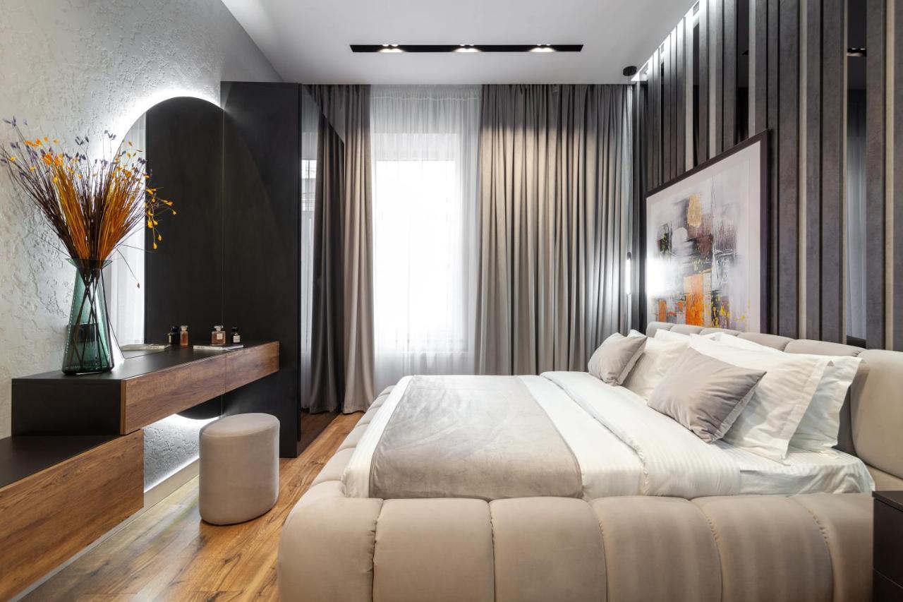 Dream Apartament On Drahomanova Street Lviv Extérieur photo