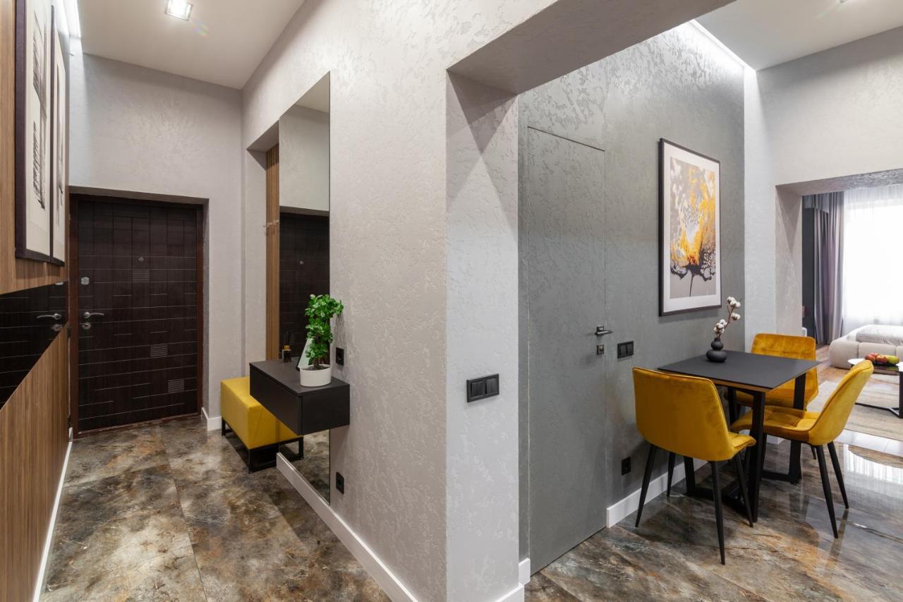 Dream Apartament On Drahomanova Street Lviv Extérieur photo